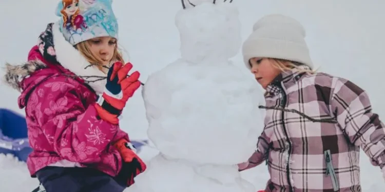 Cuáles son las tendencias de viajes en familia para el invierno