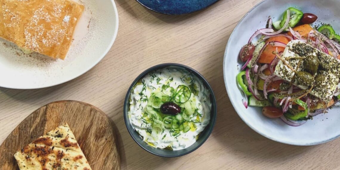 These Are The 4 Best Greek Restaurants In Valencia