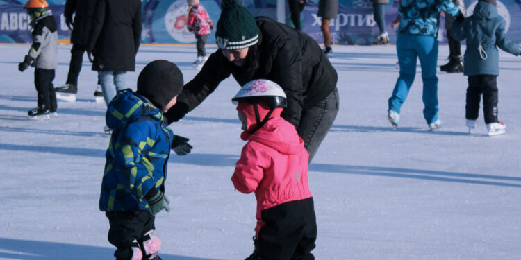 Patinaje sobre hielo. Foto: Unsplash.
