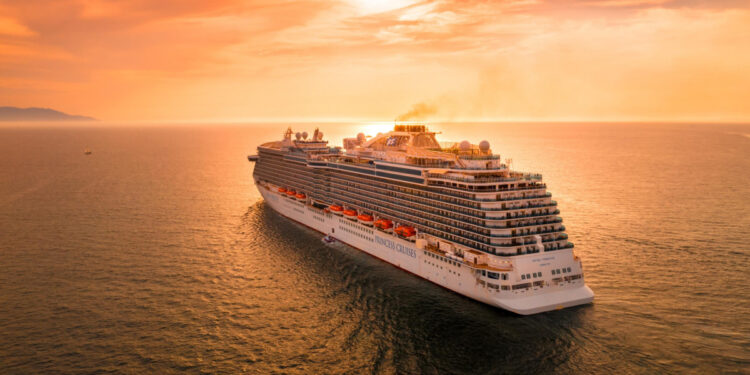 La creciente turismofobia amenaza las rutas de los cruceros en España