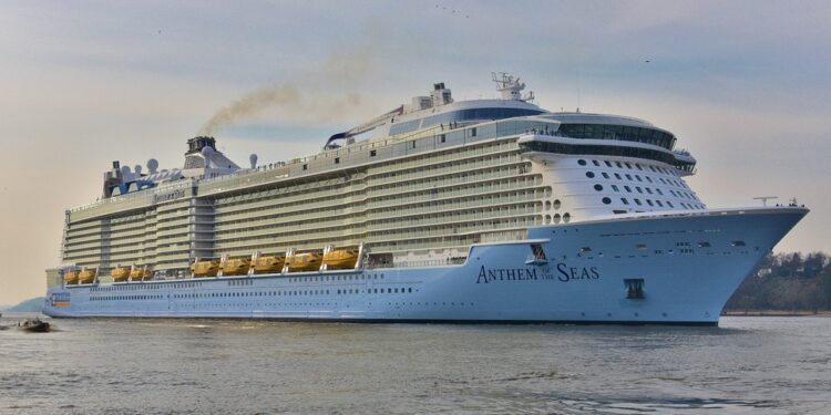 El crucero "Anthem of the Seas" visitará Cádiz el lunes 22 de julio ·