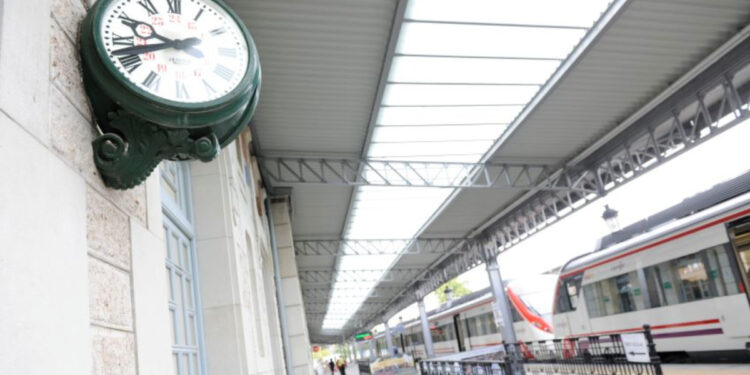 Este es el récord histórico que alcanzaron los viajes en tren en España durante 2023, según el INE