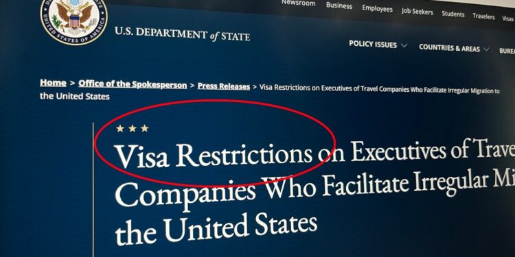 Estados Unidos amplía castigos a agencias de turismo por promover paquetes de viaje entre inmigrantes irregulares