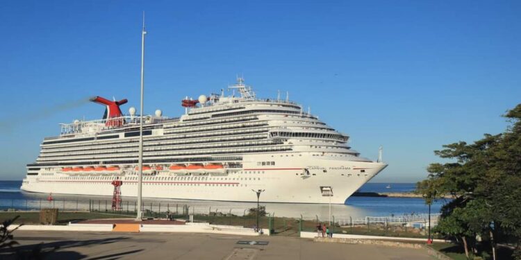 Llegarán 5 cruceros a Vallarta este mes