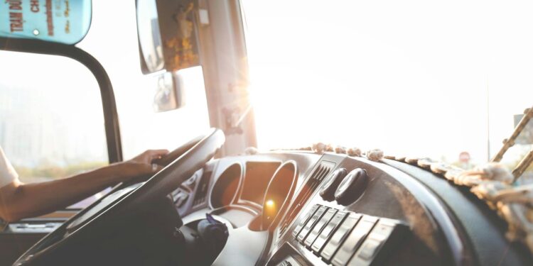 Viajes a la playa por menos de 5 euros para más de 300 personas gracias a la iniciativa 'Los jueves a la Playa'