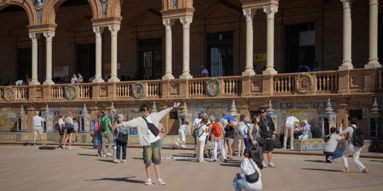 poner coto al crecimiento, eliminar los pisos turísticos o erradicar los viajes de estudios