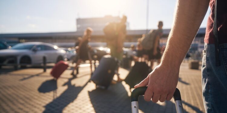 Cómo salir sin contratiempos de un aeropuerto según una profesional del viaje