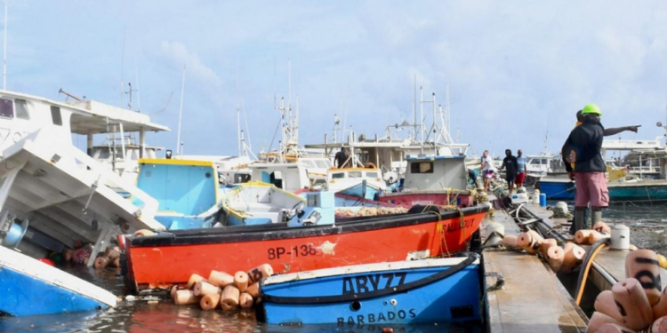 Huracán Beryl orilla a navieras a cancelar sus cruceros por el Caribe