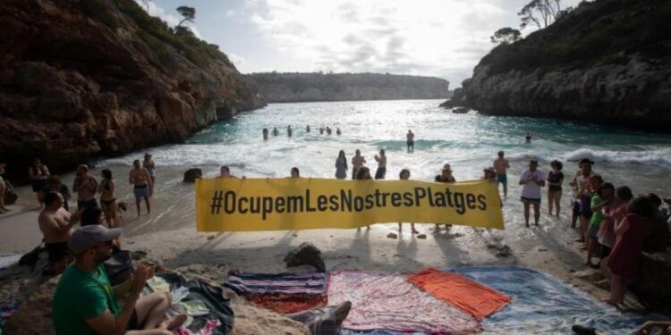 La industria turística global pide el fin de las protestas contra el turismo. – El Decano de Guadalajara