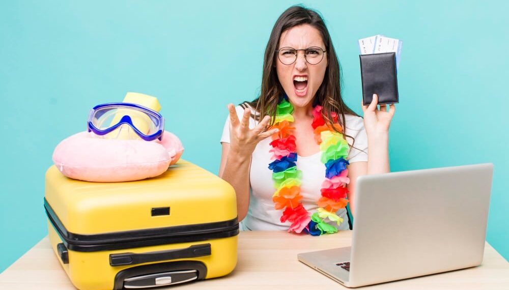 Las 3 principales estafas de las que tienes que cuidarte en vacaciones • Dinero • Forbes México