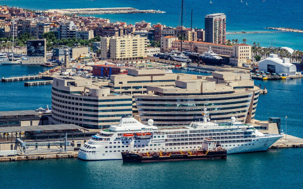 Más de un millón de cruceristas llegaron al Puerto de Barcelona hasta junio