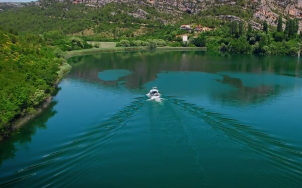 Puerto de Sibenik recrea primera excursión de cruceristas en sus aguas