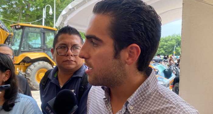 CREARÁ Q. ROO SU PROPIO FONDEN PARA CONTINGENCIAS NATURALES: Anticipa el secretario de finanzas, Eugenio Segura, que, a partir del 1 de enero, turistas que ingresen vía cruceros pagarán cinco dólares; se busca mejorar la infraestructura turística y tener recursos para daños por fenómenos hidrometereológicos