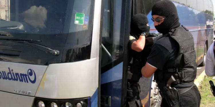 Pide Estados Unidos a ciudadanos evitar viajes a Tamaulipas