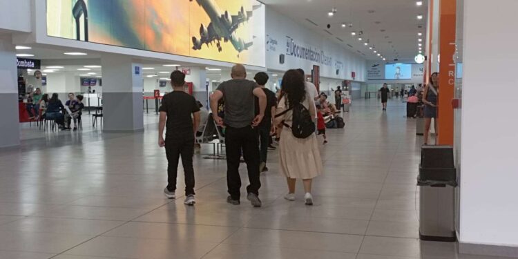 Aumentan precios de vuelos en destinos a la playa