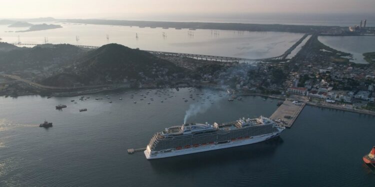 Deja temporada de cruceros en Manzanillo, 56 mdp en beneficio -