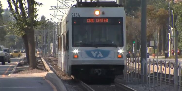 VTA ofrece viajes gratis en el condado Santa Clara – Telemundo Area de la Bahía 48