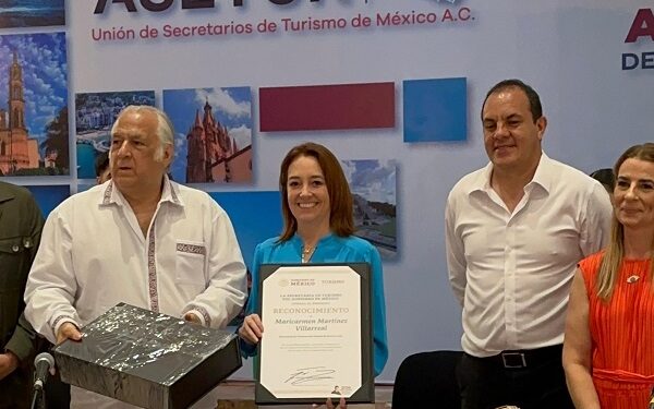 Nuevo León destaca en la 56° Asamblea de la ASETUR con reconocimiento a Maricarmen Martínez Villarreal