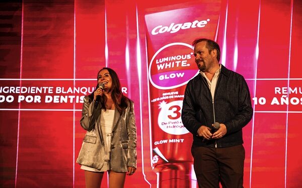 Colgate Luminous White logra la sonrisa más WOW y brillante de México