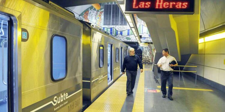 Los viajes en subte podrán pagarse con celulares, tarjetas de crédito y débito