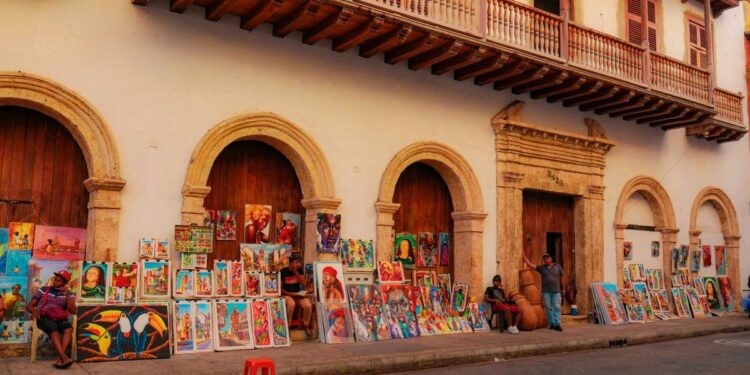 Akira Travel difunde sus circuitos combinados en Colombia