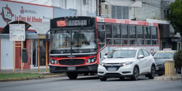 el oficialismo sostiene que hay que regular las plataformas