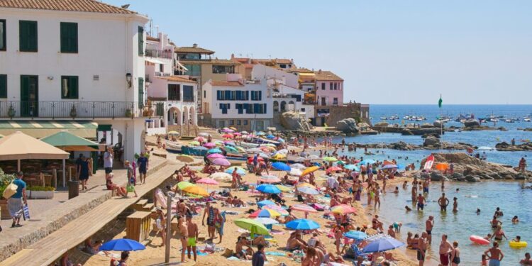 El turismo español crece mientras los presupuestos internacionales se polarizan