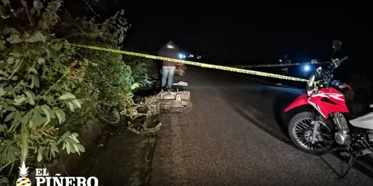 Muere motociclista de Italika en tramo carretero Santa Cruz Mixtepec – Crucero del puente San Bernardo – El Piñero, Periodismo y Debate.