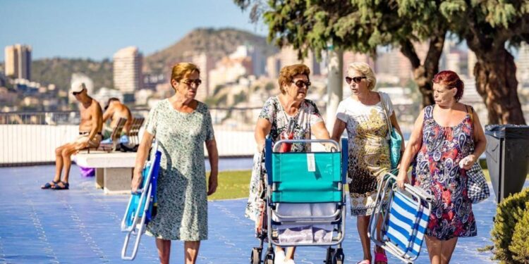 Destinos Imserso con pago extra | La letra pequeña de los viajes del IMSERSO: estos destinos tienen un desembolso extra