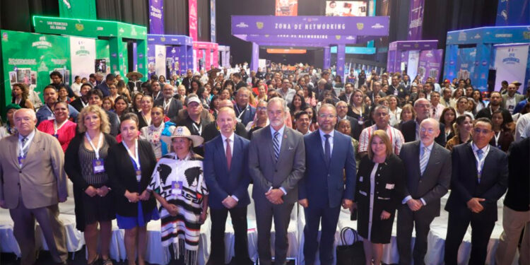 Guanajuato destaca en la 3ra. Feria de Productos en CDMX, promoviendo su riqueza turística