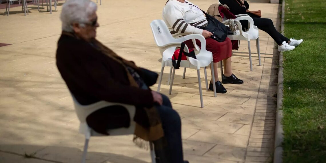 Cómo y cuándo solicitar los viajes del Imserso para la temporada 2024/25