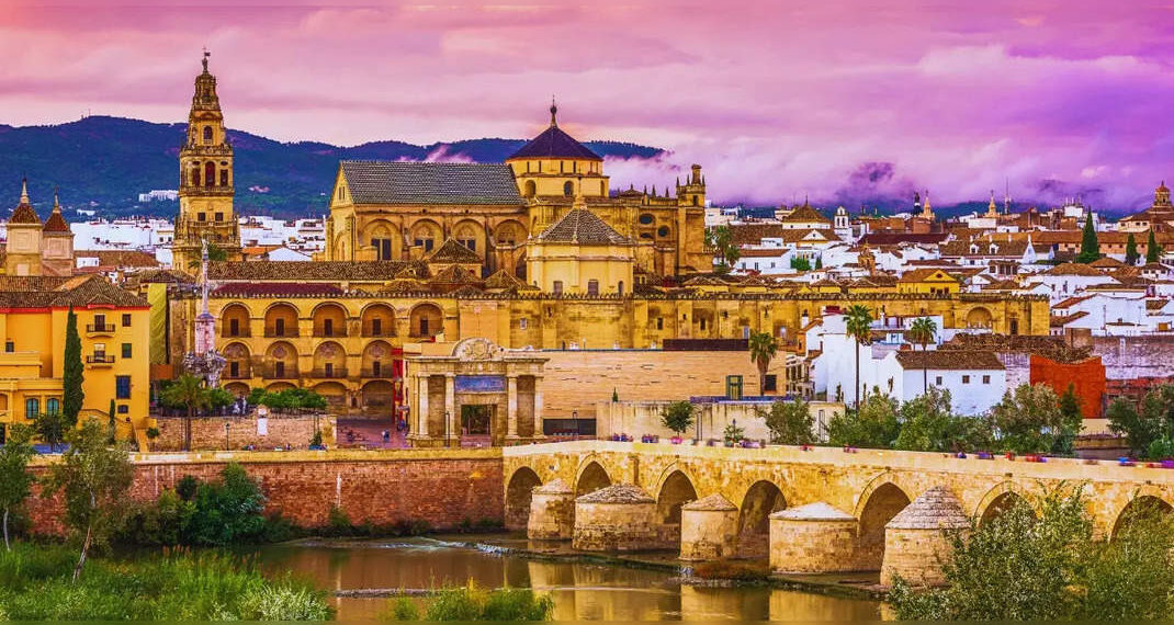 Vacaciones en España: los 5 mejores destinos turísticos en España para viajeros intrépidos