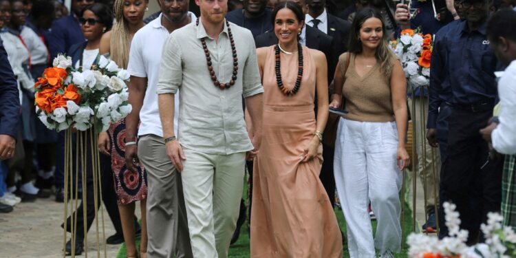 Los príncipes Harry y Meghan, inician un inédito viaje a Colombia que mezcla proyectos culturales y viajes a las playas del Caribe