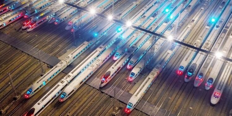 Los viajes en tren en China en vacaciones de verano superan los 500 millones