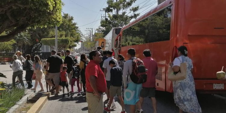 Mazatlán recibirá 12 cruceros en abril con expectativas de fuerte impacto económico - El Sol de Mazatlán