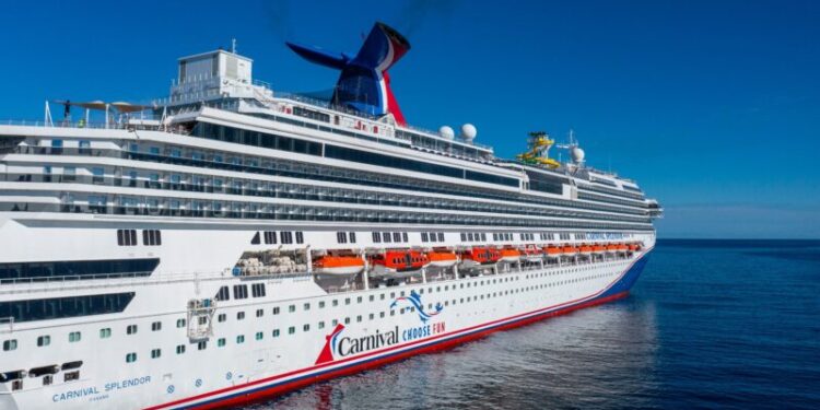Nueva decoración para Carnival Splendor.