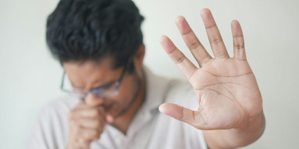 Tos feria: ¿Qué es y cómo prevenir el contagio durante tus viajes por diferentes destinos?