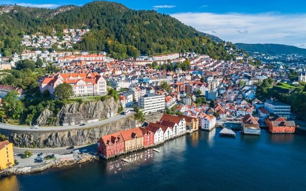 Puerto de Bergen espera que temporada de cruceros termine con 61 escalas