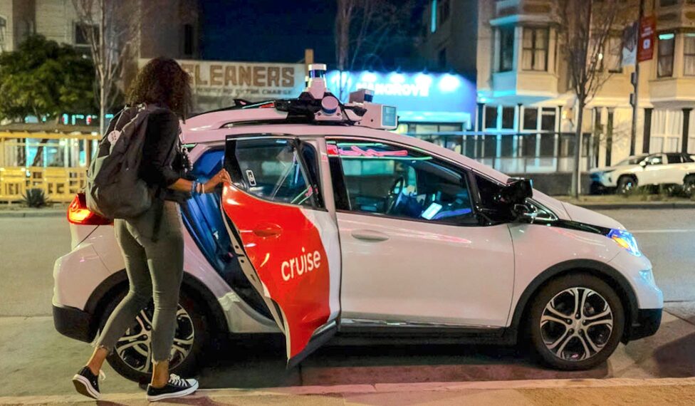 Uber incorporará robotaxis a su aplicación de viajes compartidos a través del acuerdo con Criuise