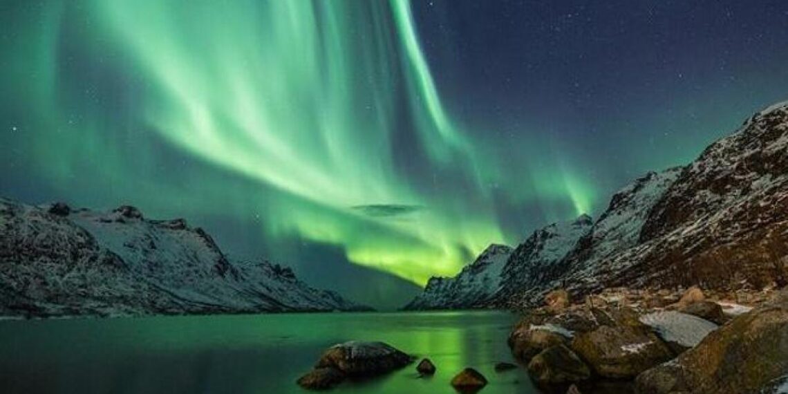 De las auroras en Finlandia al Golfo Pérsico en crucero, viajes para un otoño en los extremos