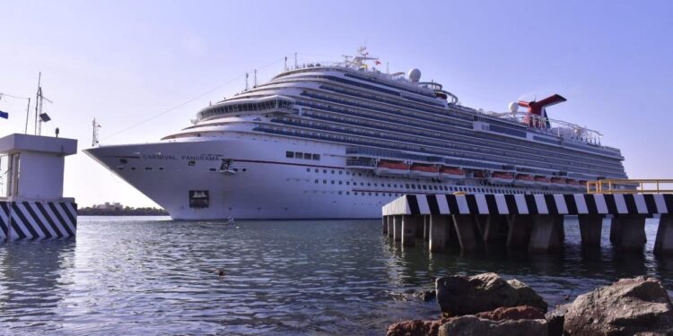 Mazatlán espera el arribo de 15 cruceros turísticos durante el mes de octubre