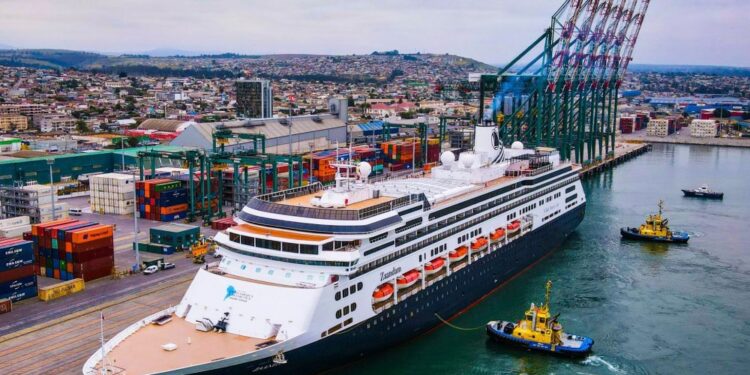 DP World San Antonio se prepara para recibir 20 cruceros durante temporada 2024-2025