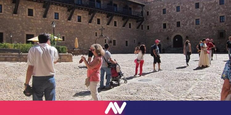 Programa de Viajes y Número de Plazas