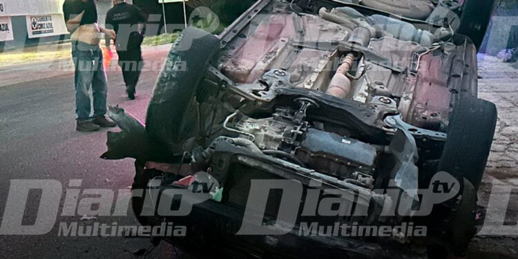 Vuelca automovilista cerca del crucero coiteco