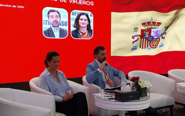 CEAV se atrinchera para defender a las agencias del registro de viajeros