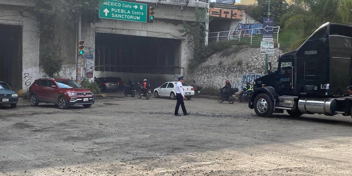 Caos vial en crucero de Parque FINSA en Cuautlancingo, conoce estas vías alternas - El Sol de Puebla
