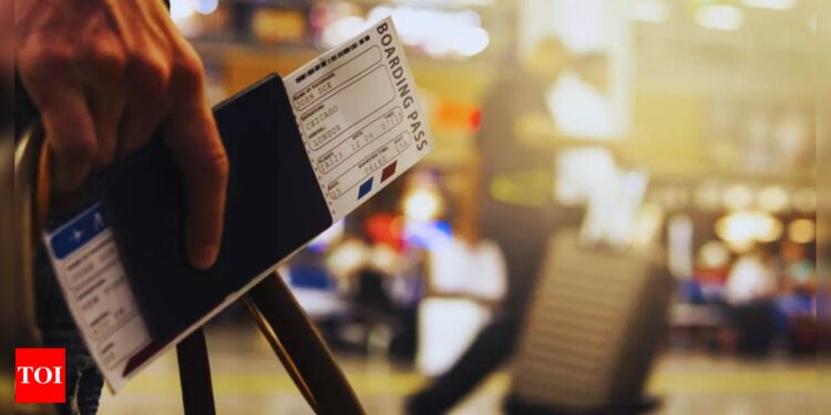 Con 2.000 millones de dólares, los viajes aportan la mayor parte del gasto en el extranjero en agosto