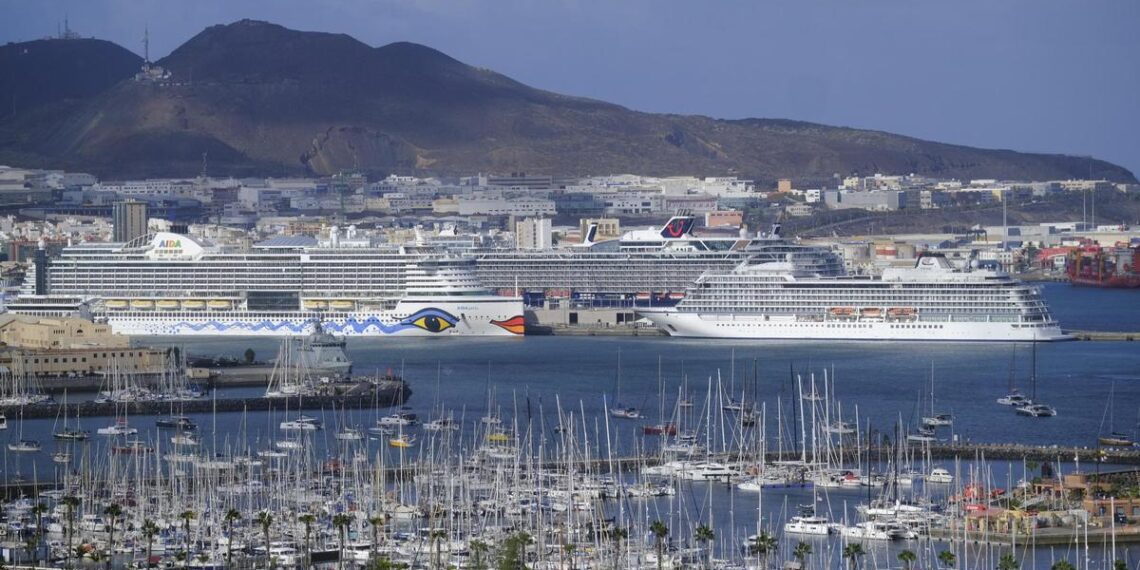Imagen del Muelle Santa Catalina donde este domingo coincidieron cuatro cruceros