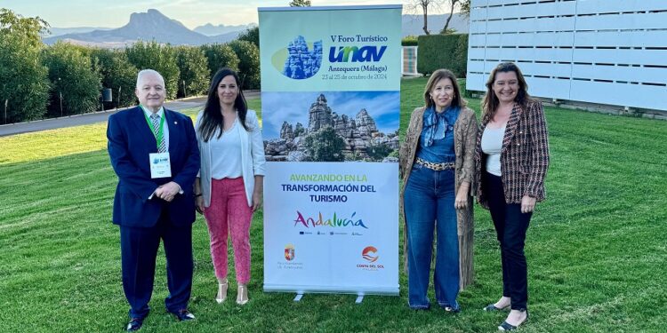 Turismo Costa del Sol destaca en el V Foro de UNAV el importante papel de las agencias de viajes en la promoción del destino