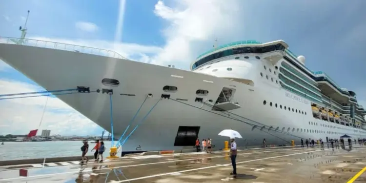 Arrancó temporada de cruceros 2024-2025 en Cartagena: se esperan más de 400.000 visitantes